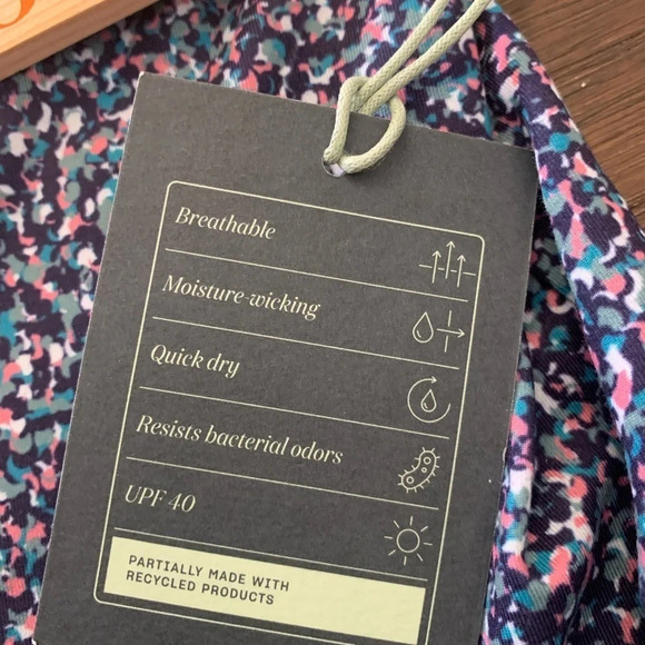 Blue Moisture Wicking Top Size Small - Picture 7 of 8